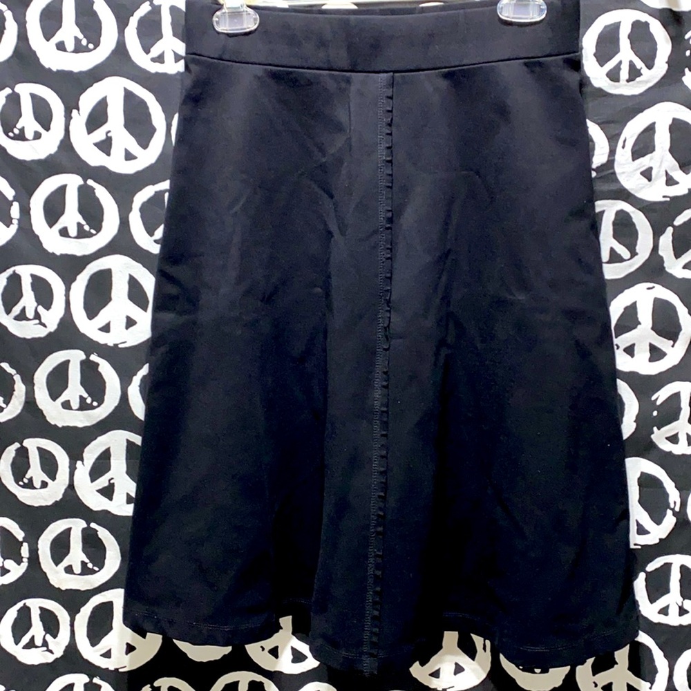 WEAR & FLAIR SKATER SKIRT BOACK CENT FRONT/BACK SEAM-OVERKAR DECOR SZ M